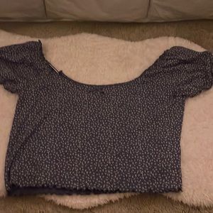 american eagle ruffled crop top